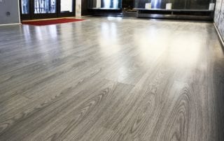 pavimenti in laminato grigio